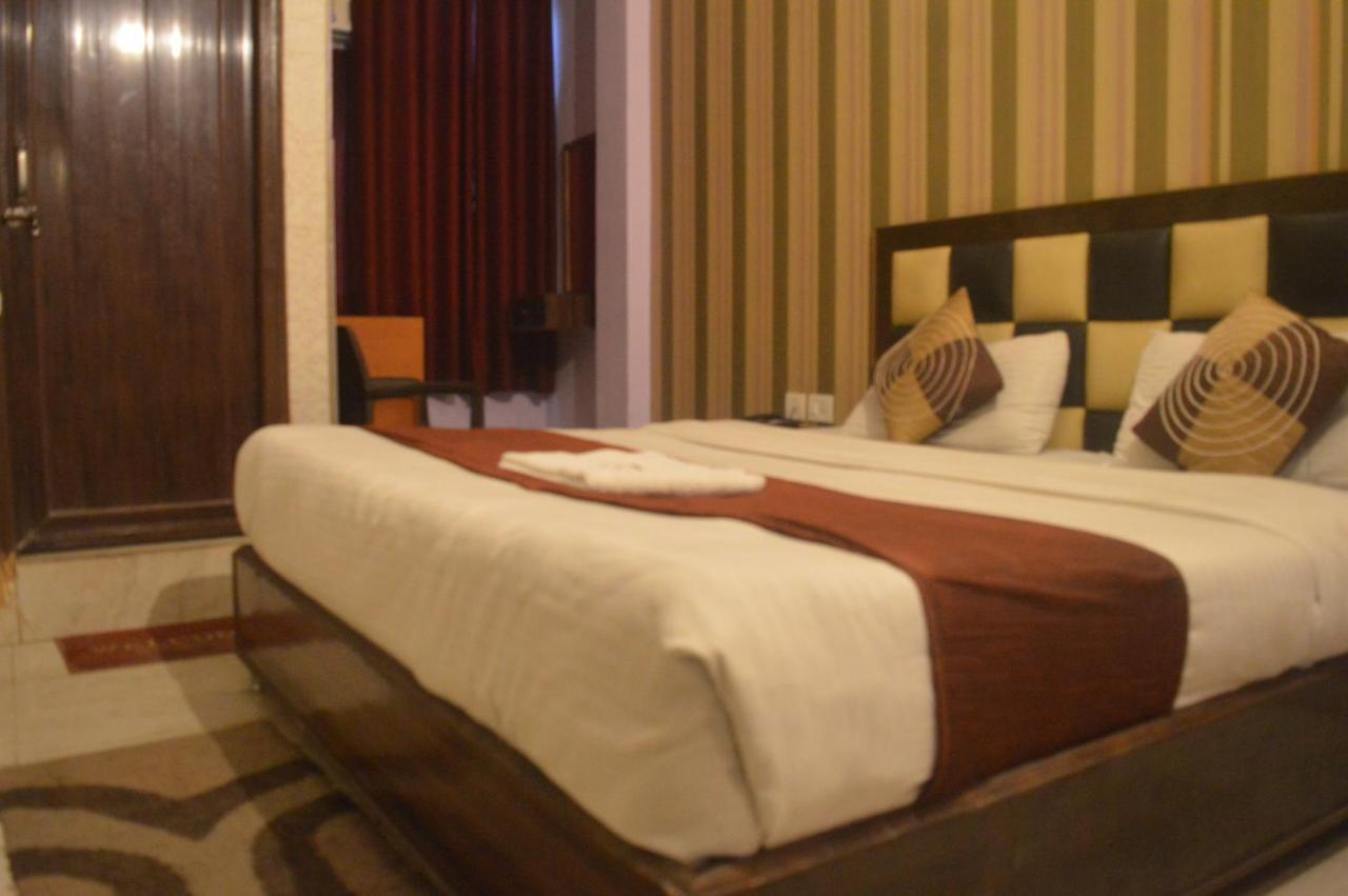 Hotel Apsara , By Soank Hospitality Haridwār Екстериор снимка
