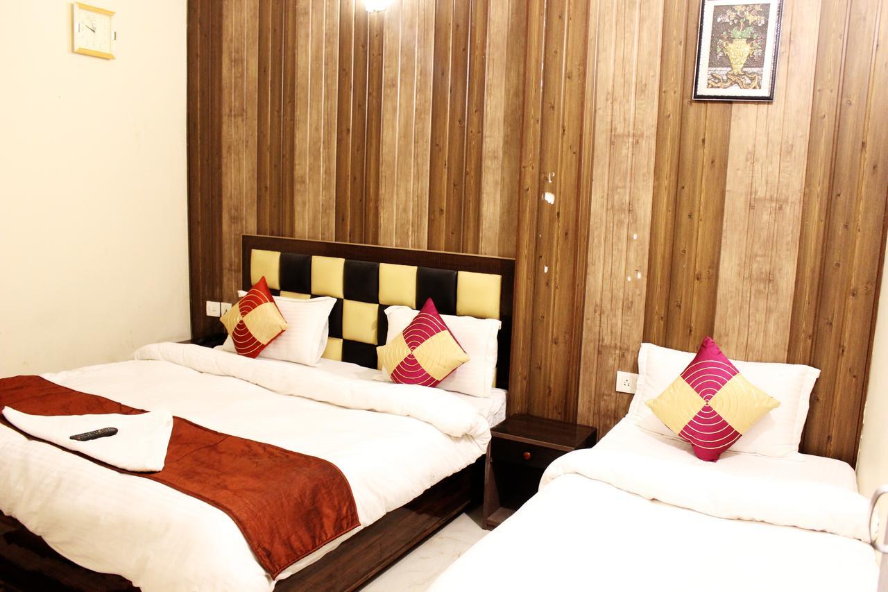 Hotel Apsara , By Soank Hospitality Haridwār Екстериор снимка