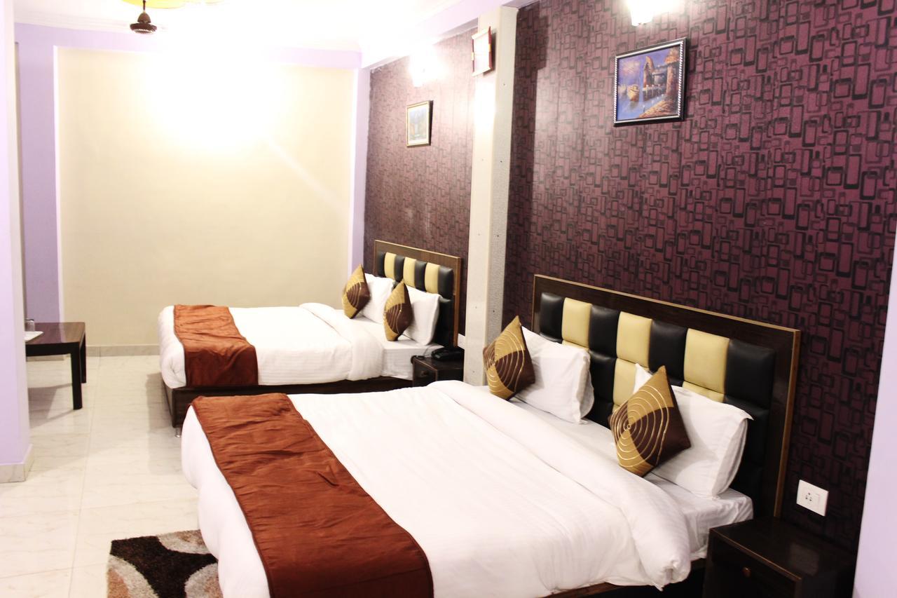 Hotel Apsara , By Soank Hospitality Haridwār Екстериор снимка